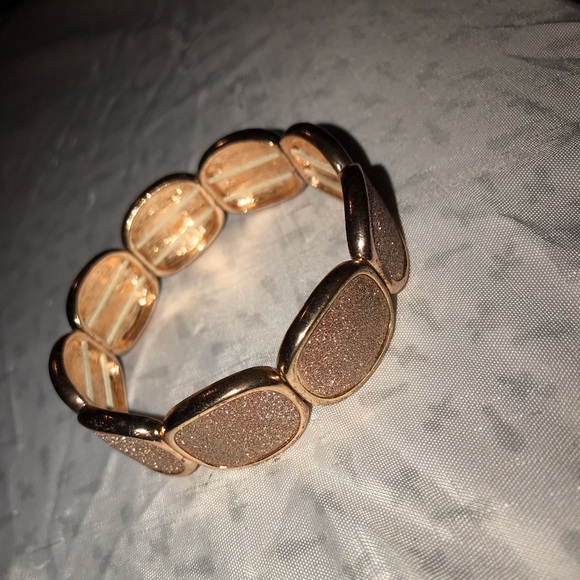 Prom jewelry and hair clip - Picture 2 of 2